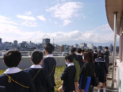 屋上から福島の街を見ました。